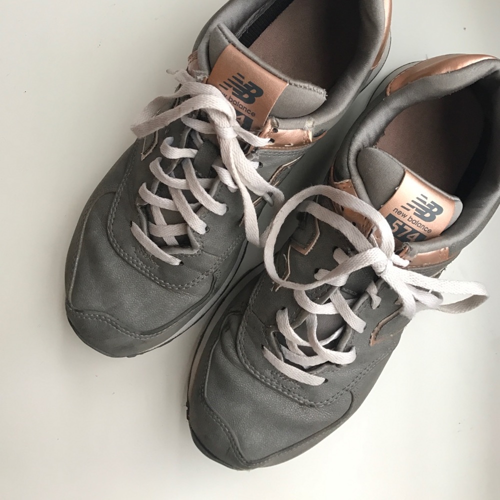 SIZE 7 | NEW BALANCE 574 PRECIOUS METALS