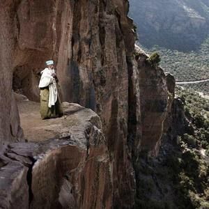 Meet your Posher, Tsegey