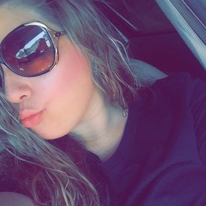 Oakley sunglasses and case!