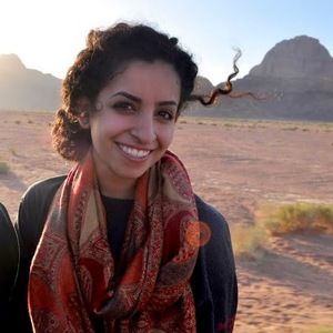 Meet your Posher, Lina