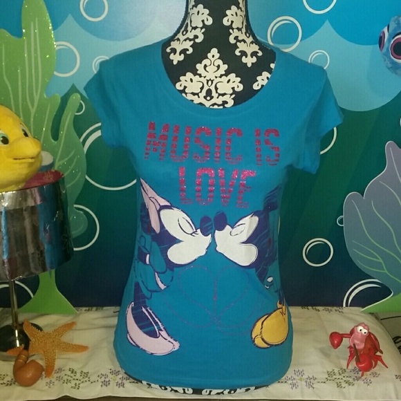 Disney Mickey and Minnie Music is Love kissing tee - Picture 1 of 7