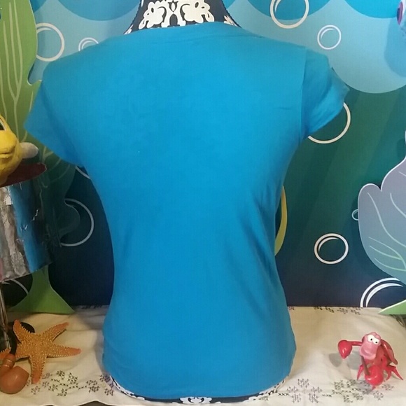 Disney Mickey and Minnie Music is Love kissing tee - Picture 2 of 7