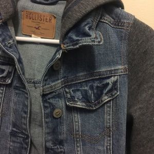 HOLLISTER cropped jean jacket NWOT