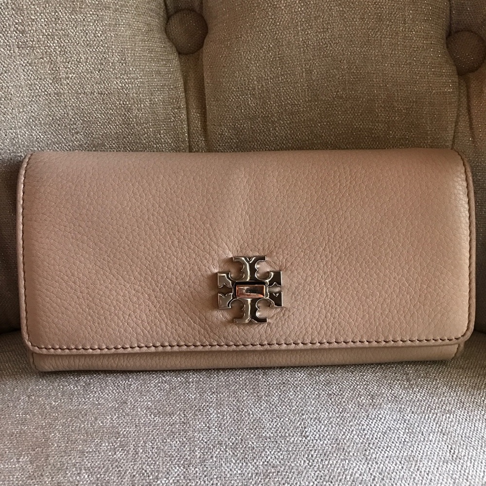 TORY BURCH WALLET • light pink! 💕