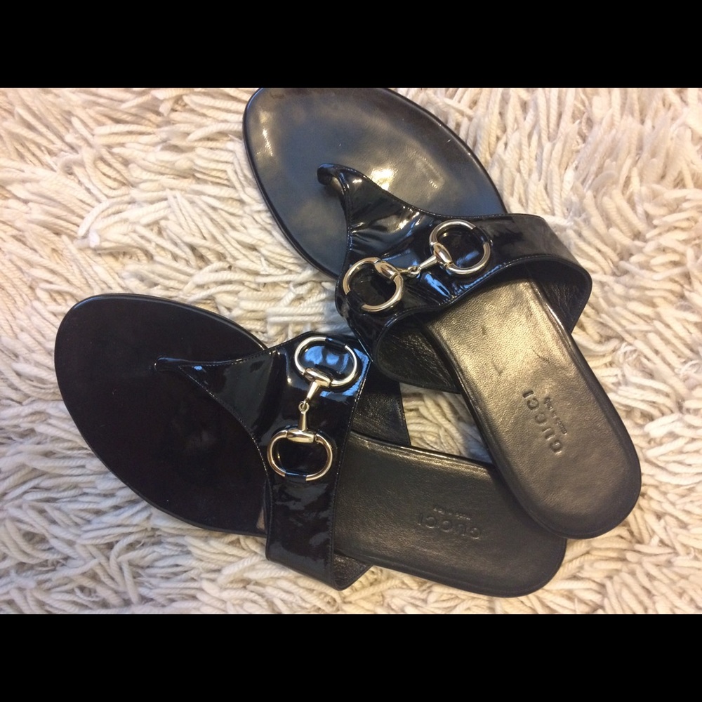 Black patton leather Gucci flip flops