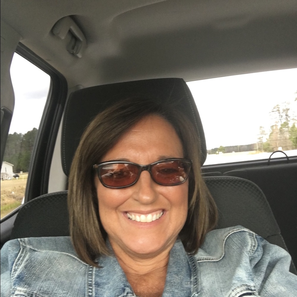 Meet your Posher, Kristin