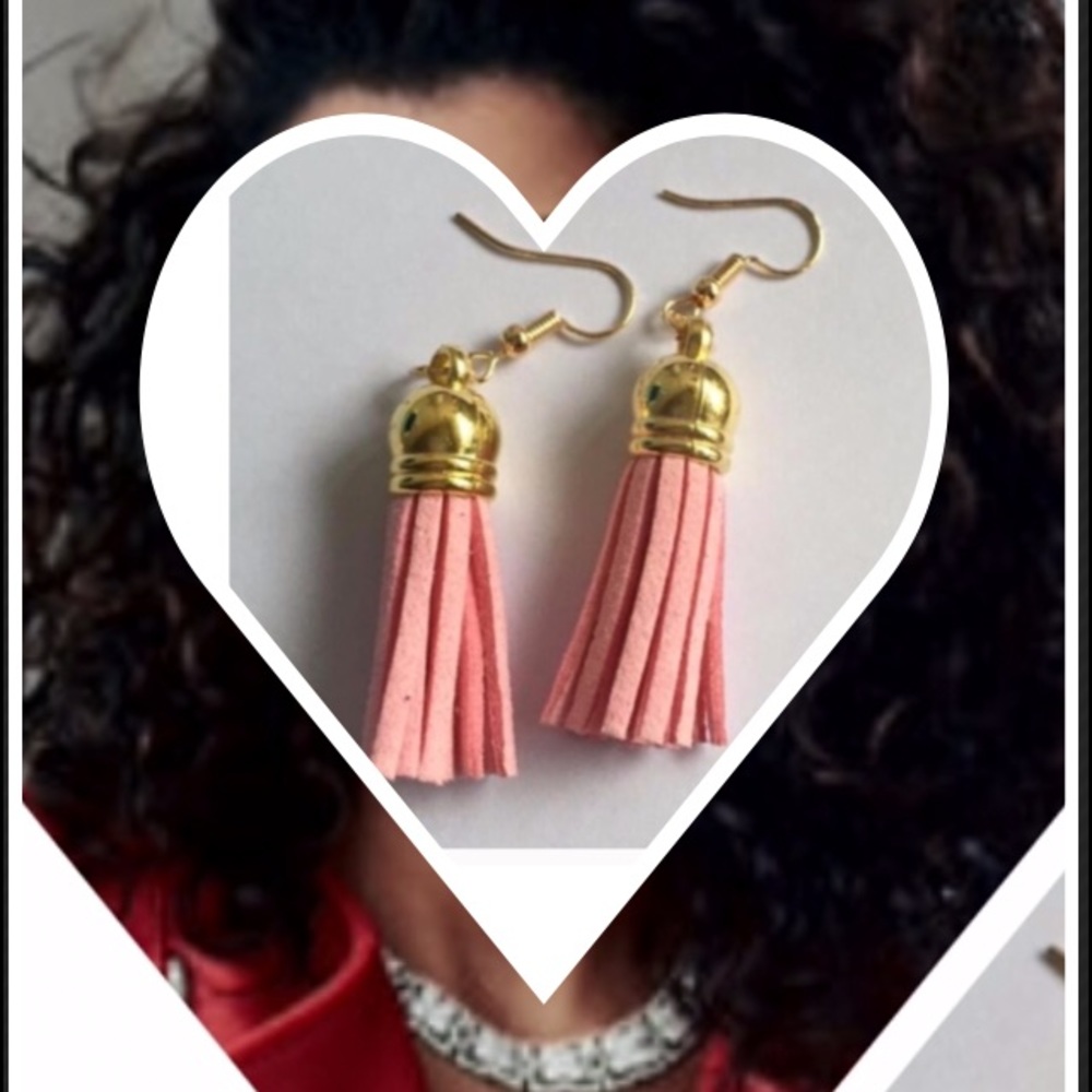 ✨Vintage statement tassel earrings✨