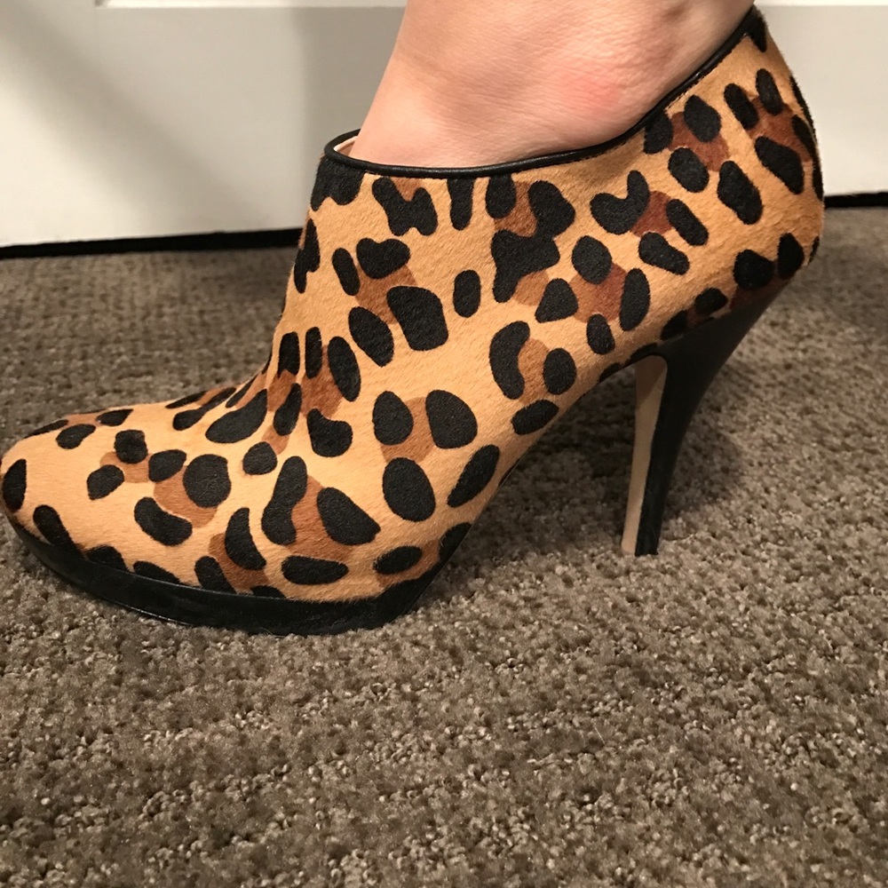 Via Spiga leopard booties
