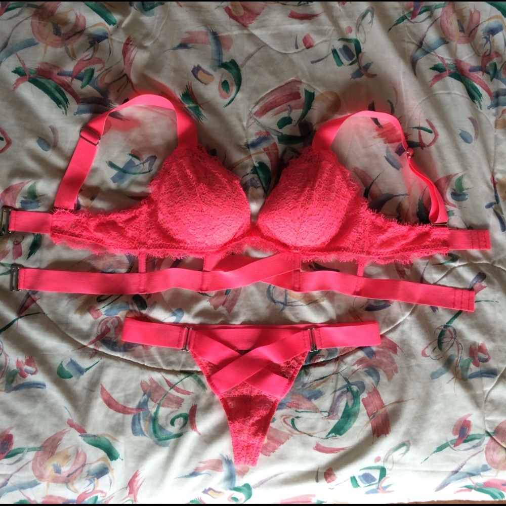 Victoria's Secret Lingerie Set M