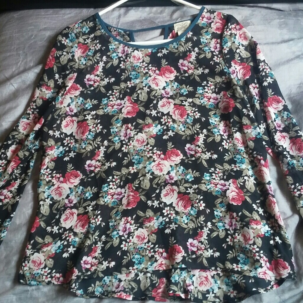 Women's Flowy Floral Blouse