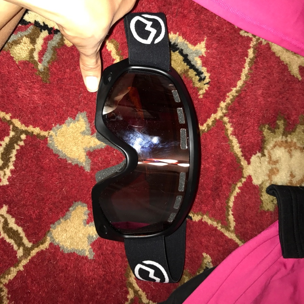Ski goggles