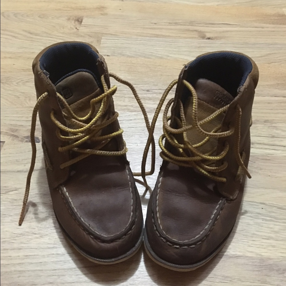 Boy Sperry's boots size 13