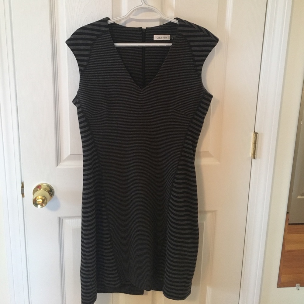 Calvin Klein size 10 pencil dress