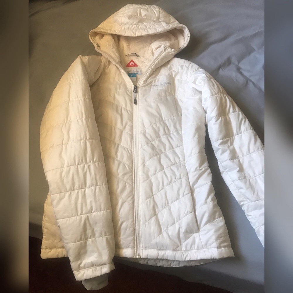 COLUMBIA WOMEN’S MIGHTY LITE HOODED PLUSH JACKET