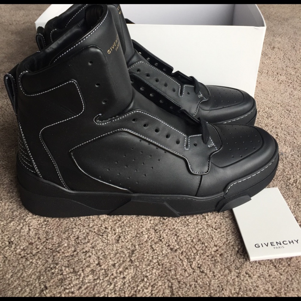 Brand New Mens Givenchy Tyson II blk sneakers sz45