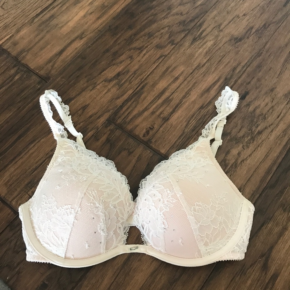 Victoria's Secret push-up bra 32D
