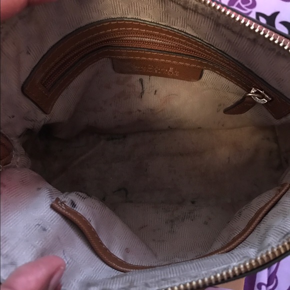 Michael Kors luggage purse - Picture 3 of 4