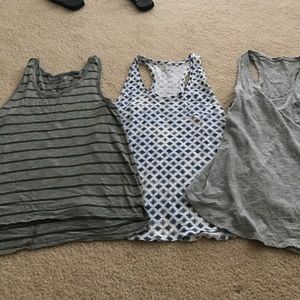 3 gap tank tops small