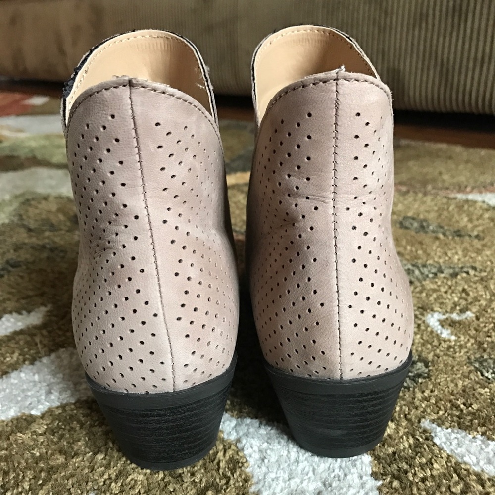 Spring booties, - Picture 3 of 3