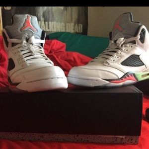 Jordan Space Jam 5's