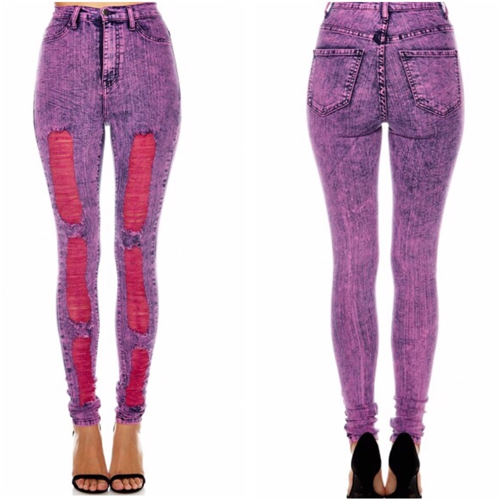 High waist destroyed jeans