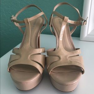 Gianni Bini Nude Platform Heels