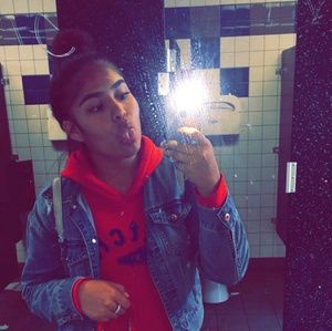 Meet your Posher, Karla