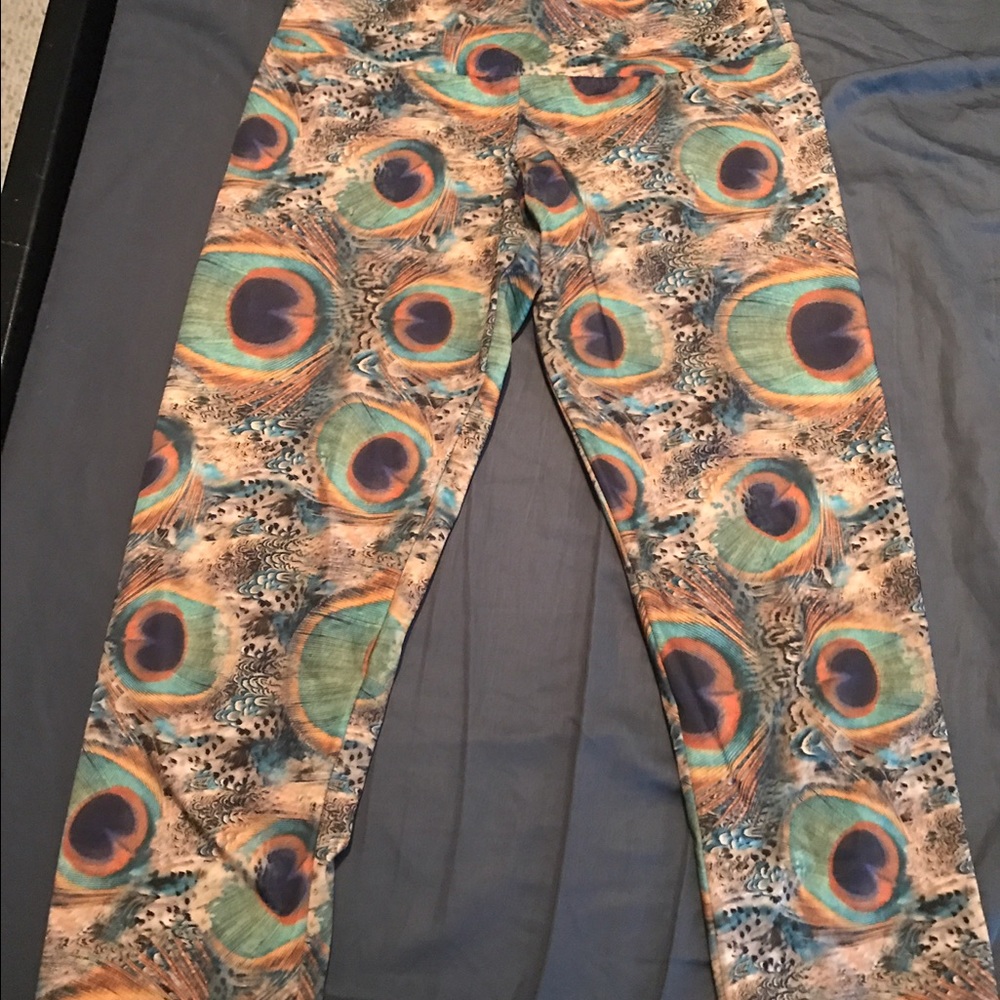 Peacock Yoga Capris