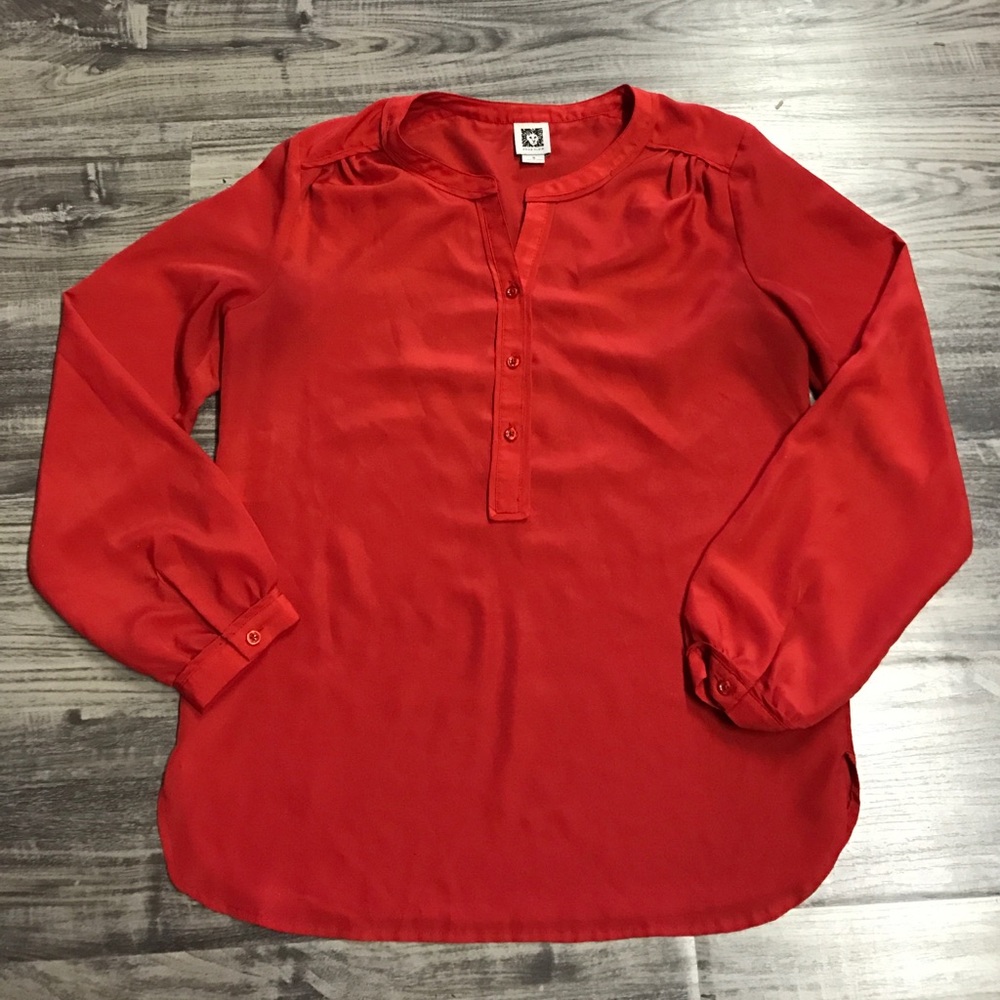 Red Long sleeve shirt perfect with leggings