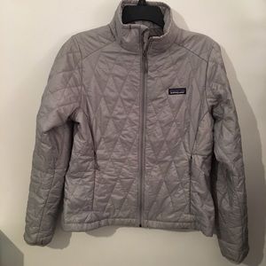 Women's Patagonia Nano Puff Jacket (SMALL)