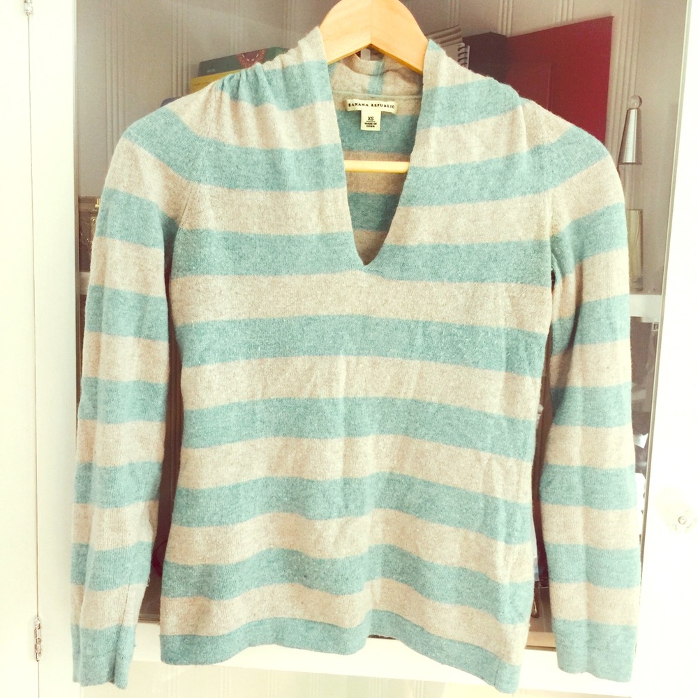 Banana Republic Sweater