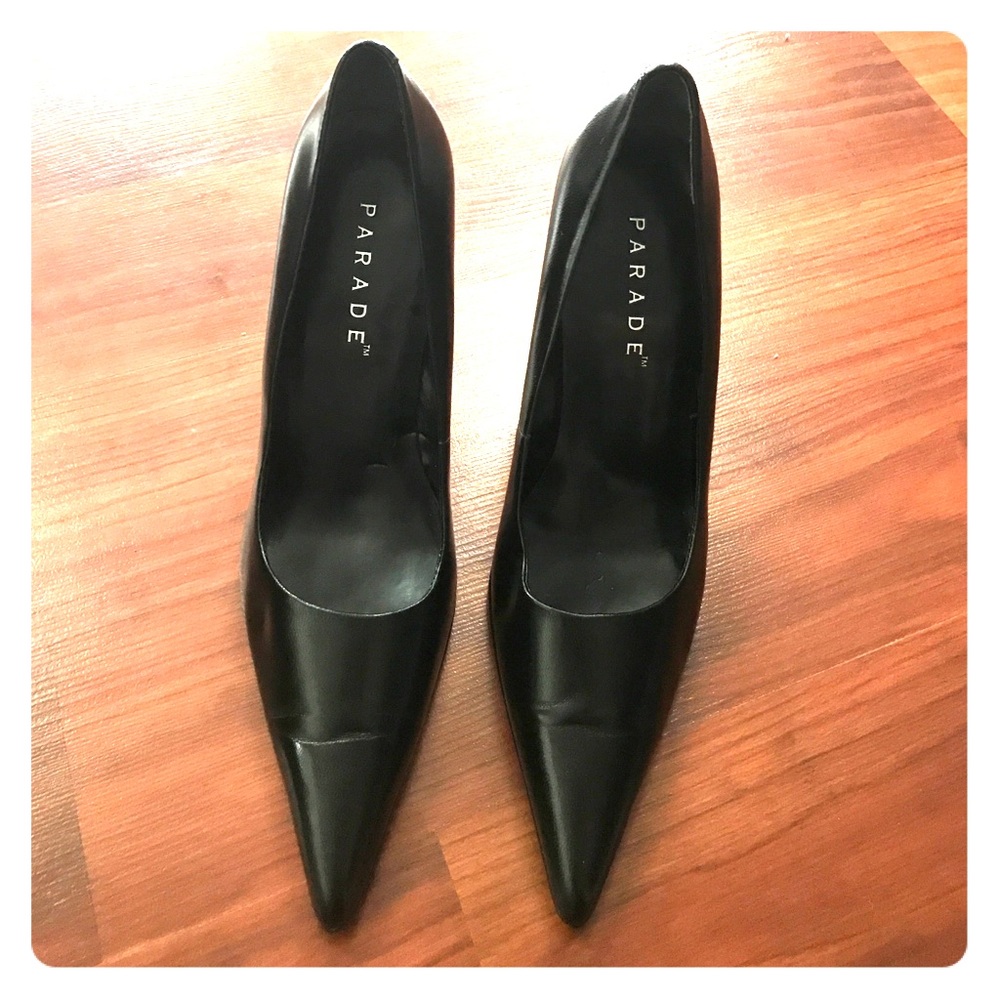 Black Pointy Toe Pumps