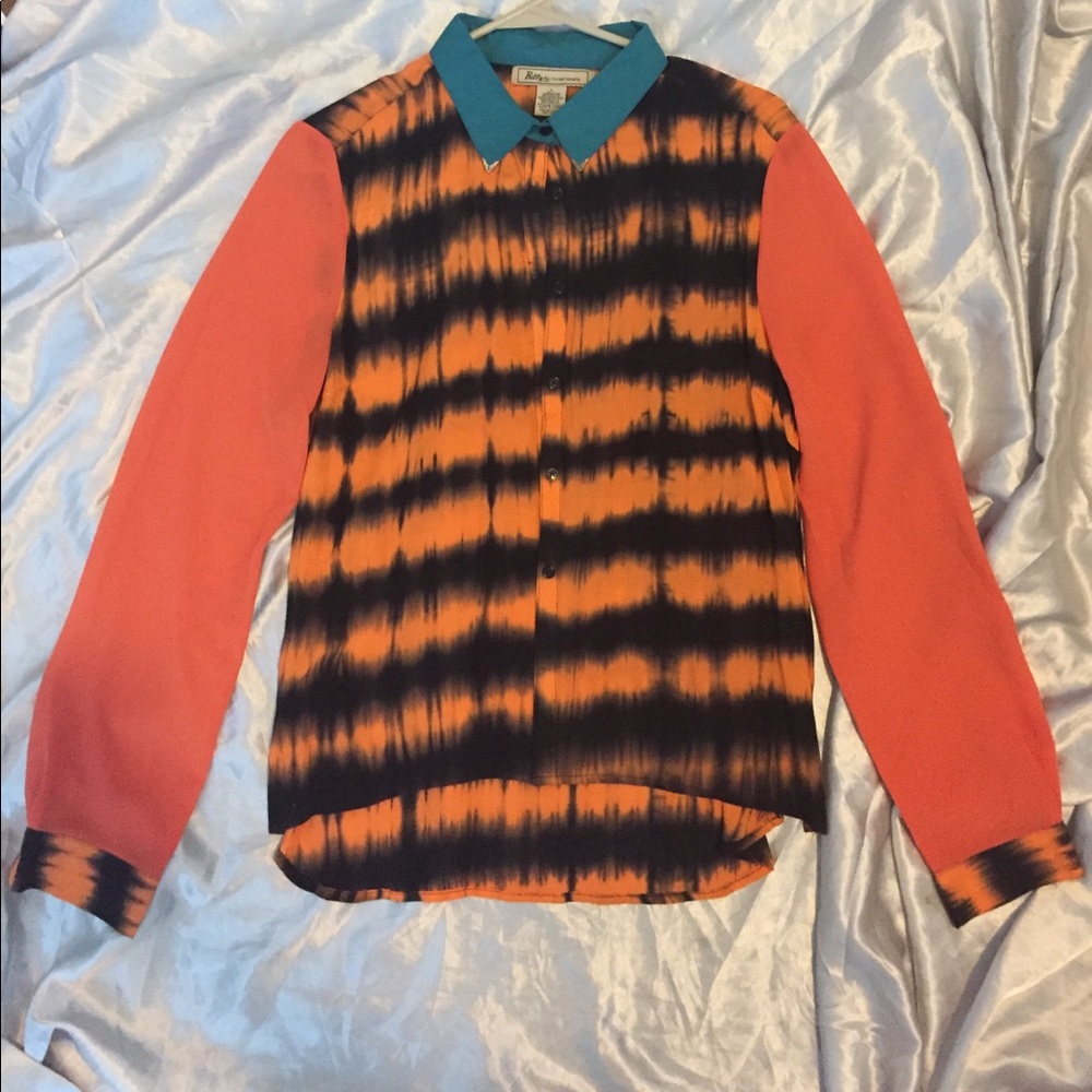 GORGEOUS Print long sleeve blouse accent collar