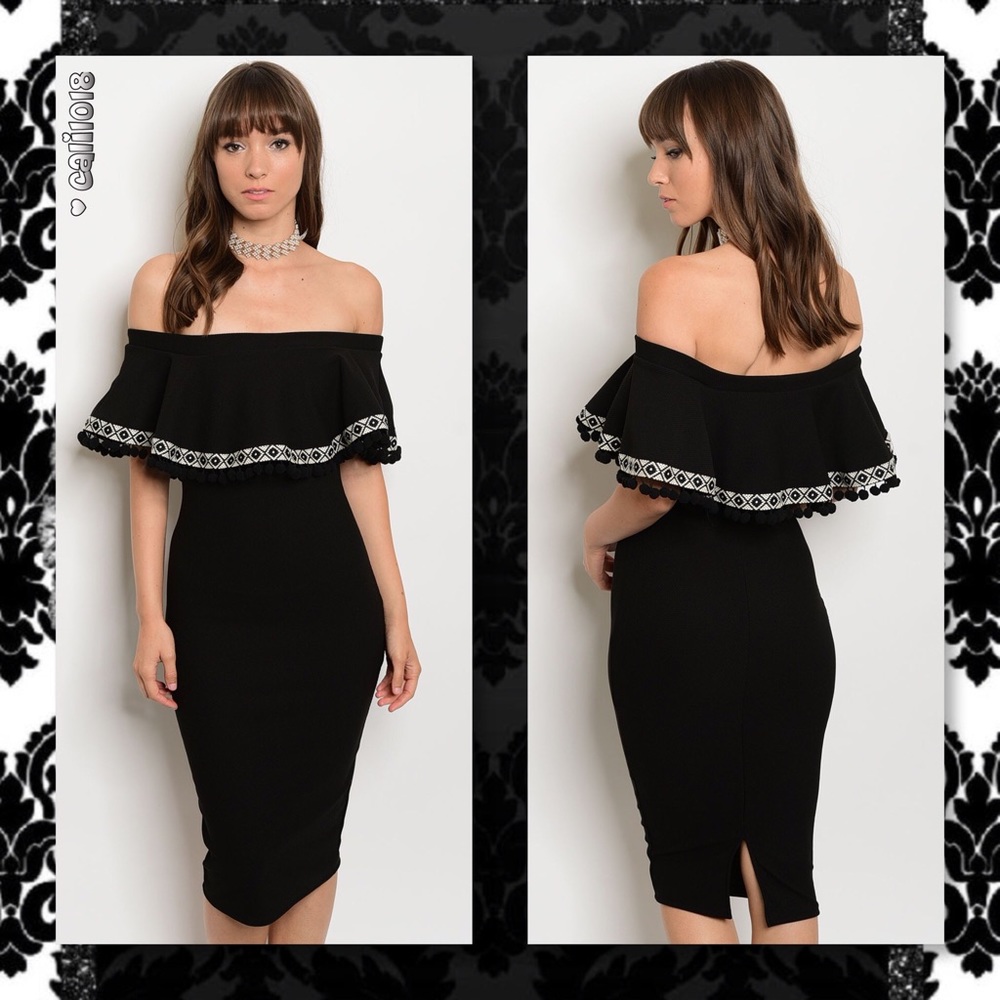 5⭐️RATED 2 LEFT🎉HP 🆕Off Shoulder Ruffle Body