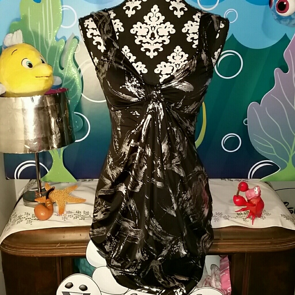 NWT Taboo body con drape silver& blk evening dress