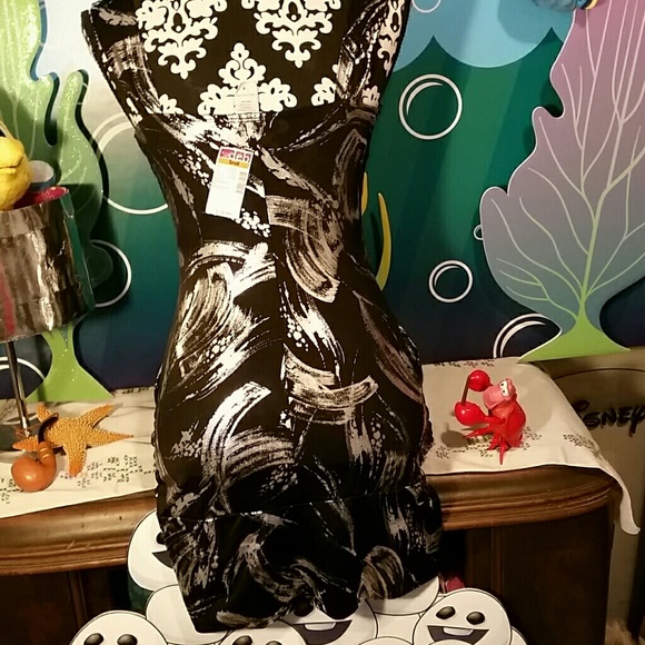 NWT Taboo body con drape silver& blk evening dress - Picture 5 of 8