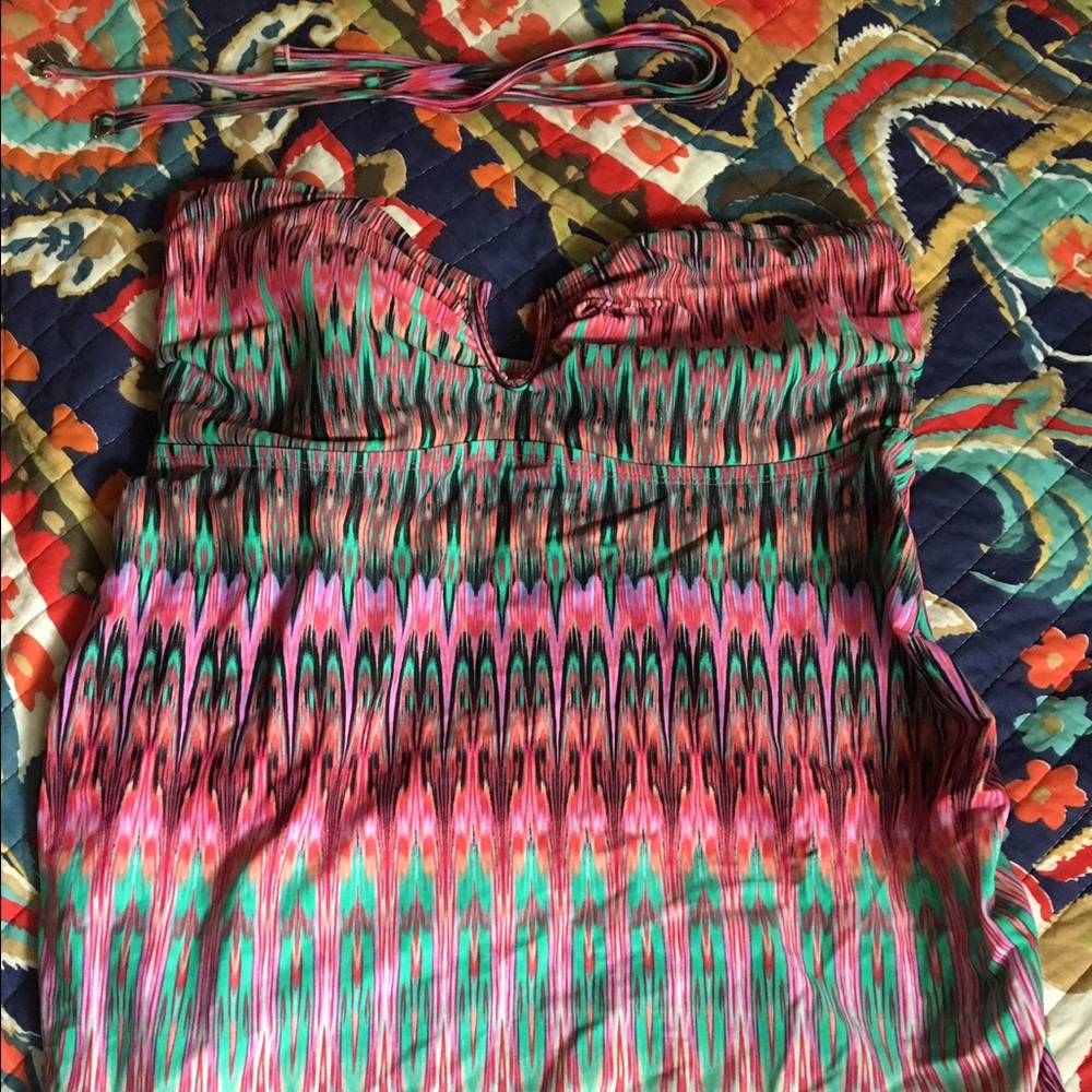 Liz Lange Maternity Swimsuit Top Size Medium