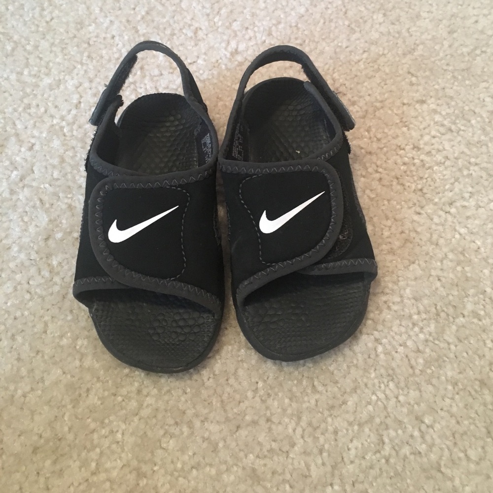 Boys Nike sandals