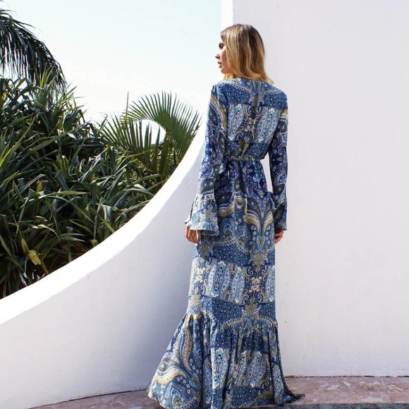 ✨HP✨ Erin Boho Paisley Floral Maxi Wrap Dress - Picture 3 of 8