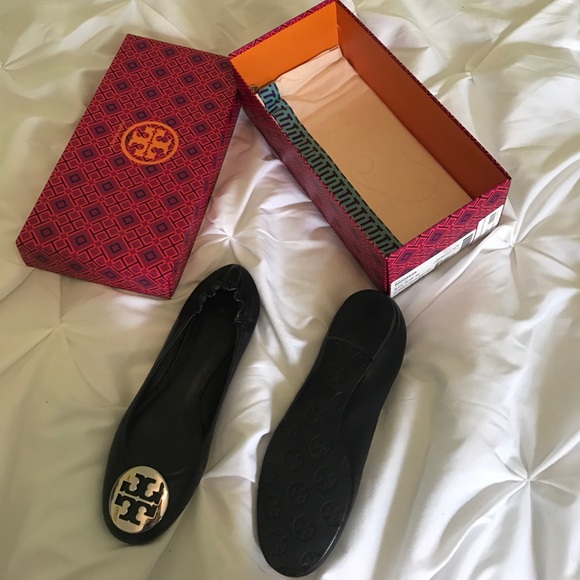 Tory Butch Flats - Picture 1 of 4