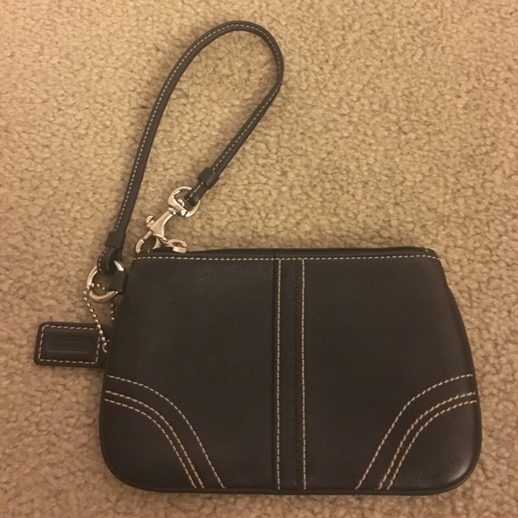 Black Leather Coach wristlet - Picture 1 of 2