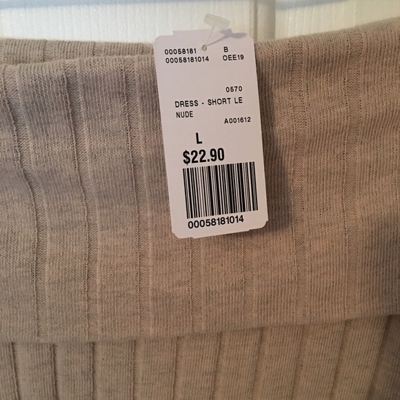 Off the shoulder knit bodycon dress 👗 - Picture 3 of 3