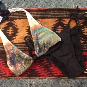 Salinas bikini set size medium top and bottom