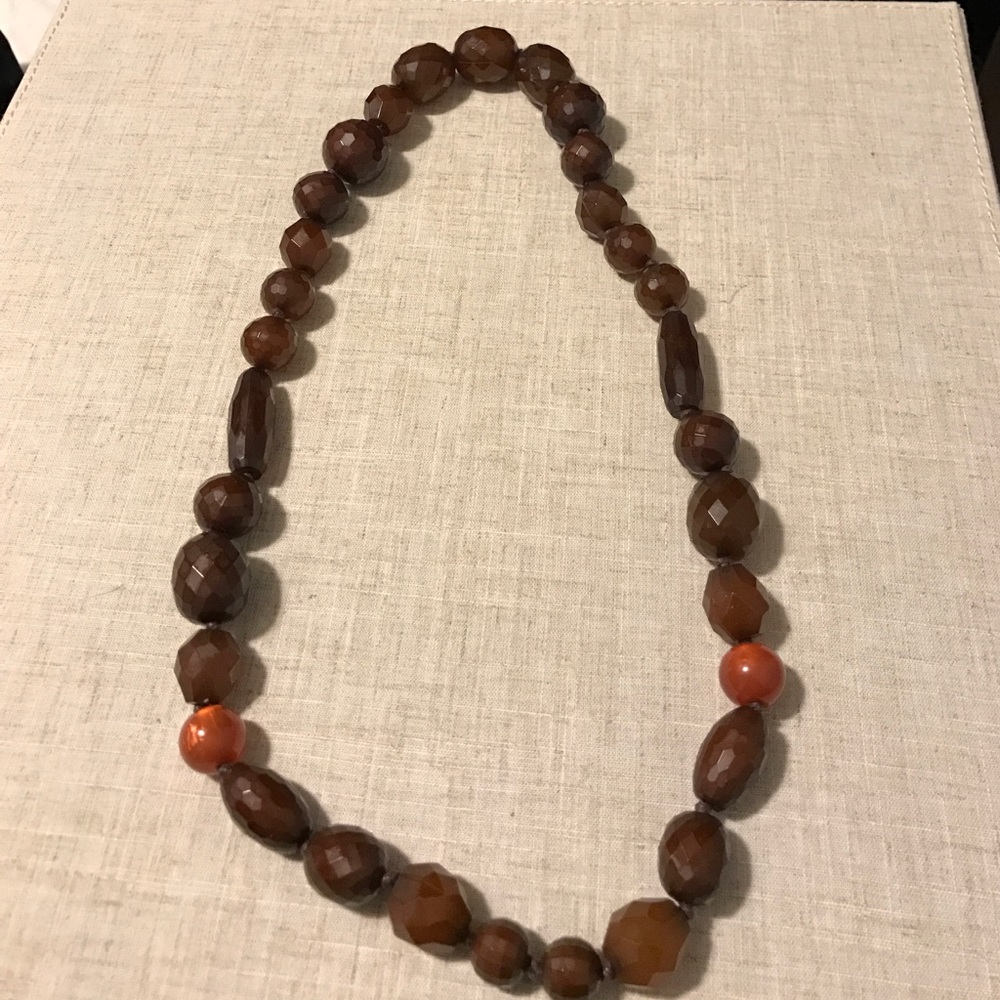 Beautiful necklace!