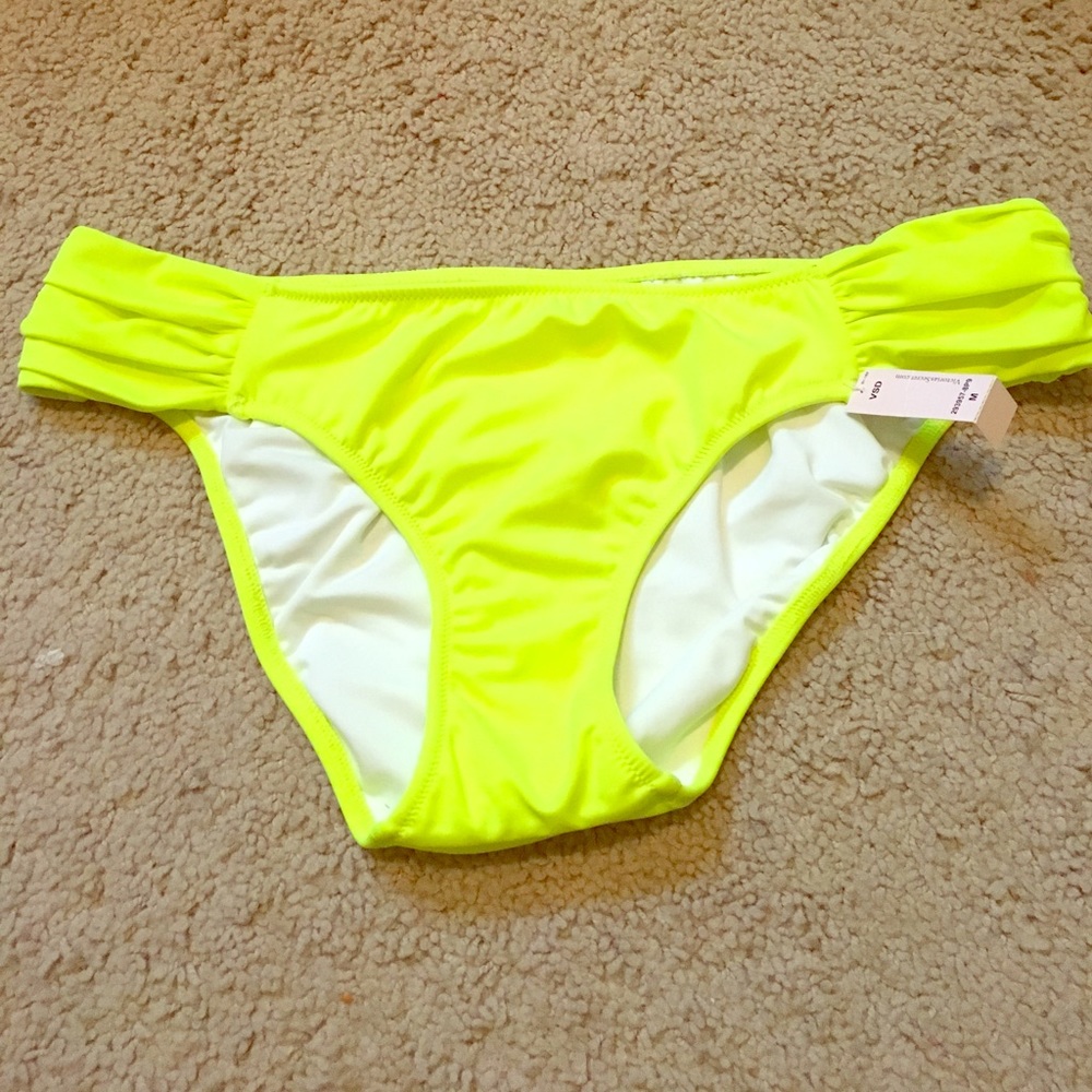 Victoria's Secret Swim Bottoms!