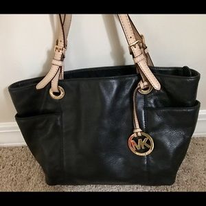 Classic Michael Kors Purse