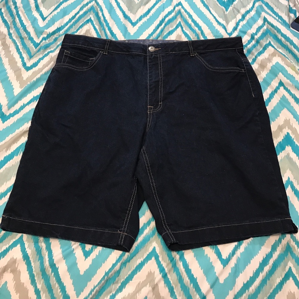 22W Jean Above-Knee Length Shorts