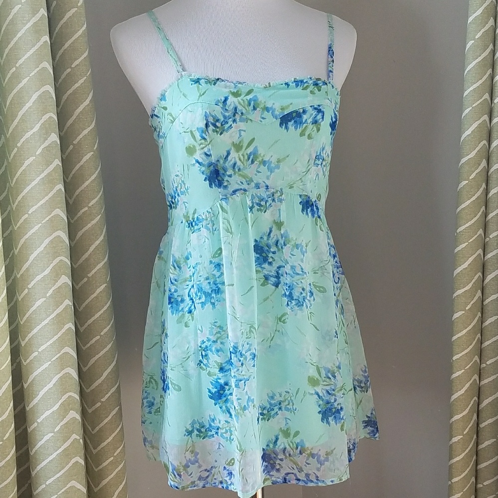 Abercrombie & Fitch Floral Ruffled Dress Gorgeous!