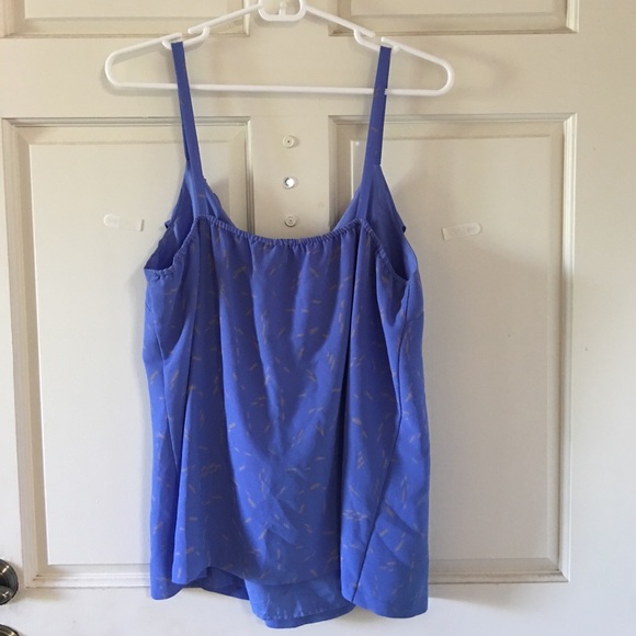 Adorable Blue Tank. Size L - Picture 3 of 4