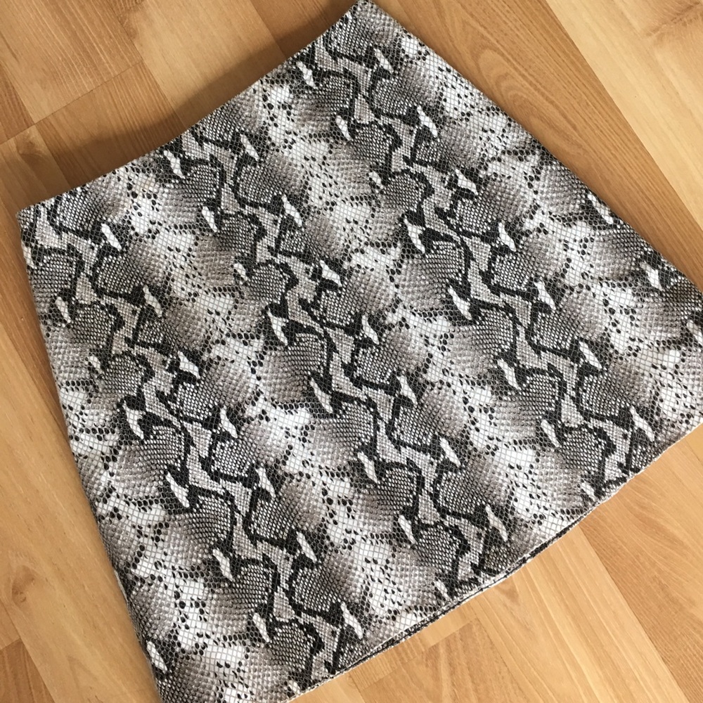 Lpa snakeskin mini